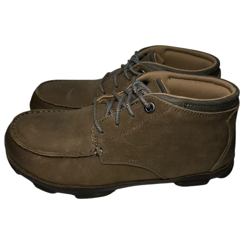 Olukai NWT Men’s Size 7 Storm Gray Dark Wood Hamakua Chukka Boots